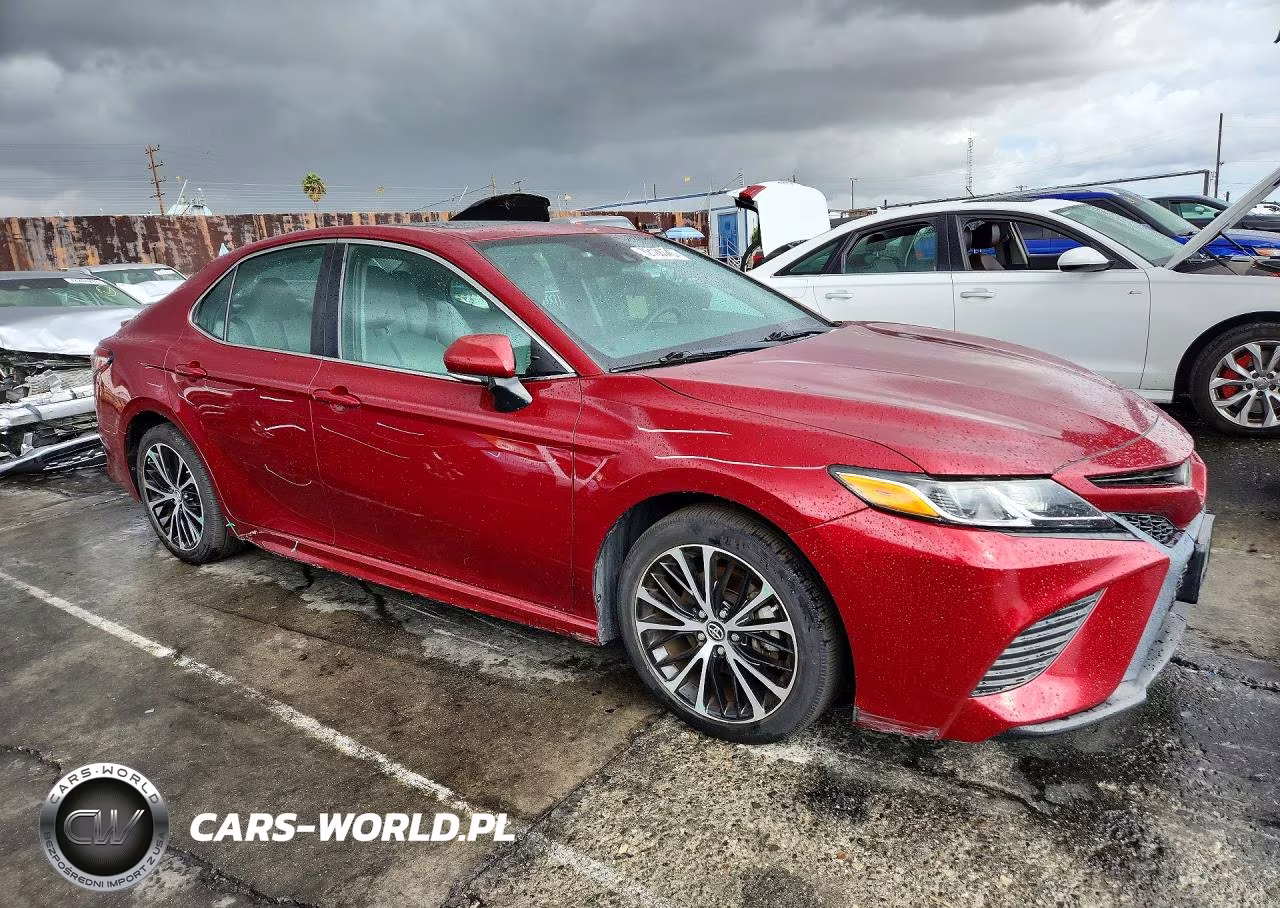 2018 Toyota Camry Se VIN:4T1B11HK2JU582206 - 4