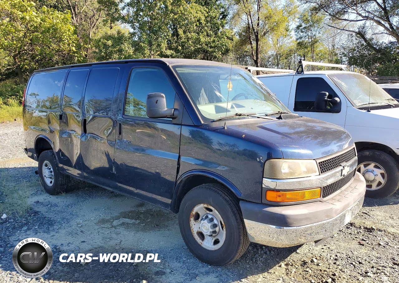 2008 Chevrolet Express 2500 Delivery Van VIN:1GCGG25C581145484 - 4