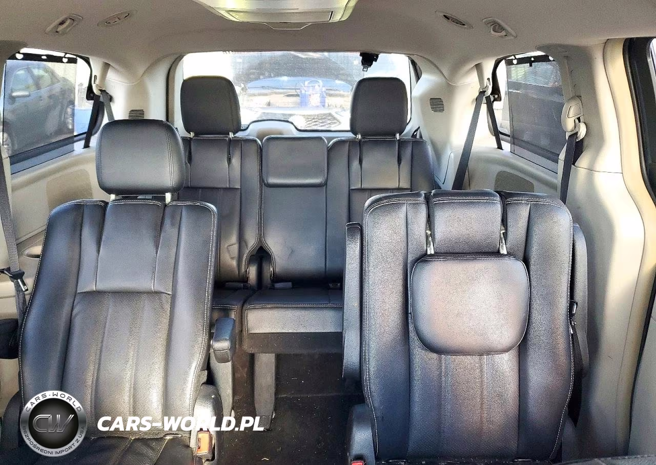 2012 Chrysler Town & Country Touring L VIN:2C4RC1CG2CR297604 - 10