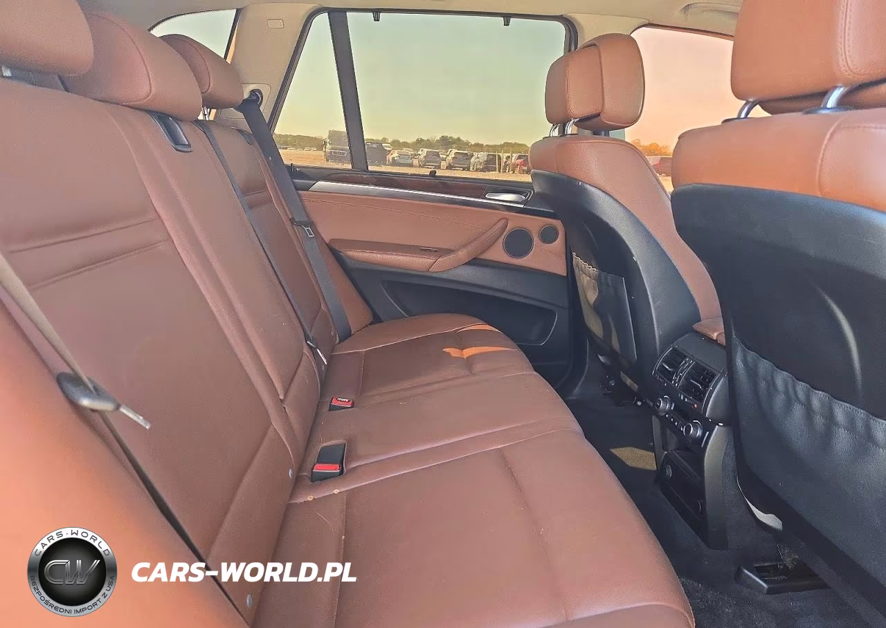 2013 BMW X5 xDrive35I VIN:5UXZV4C53D0G57311 - 11