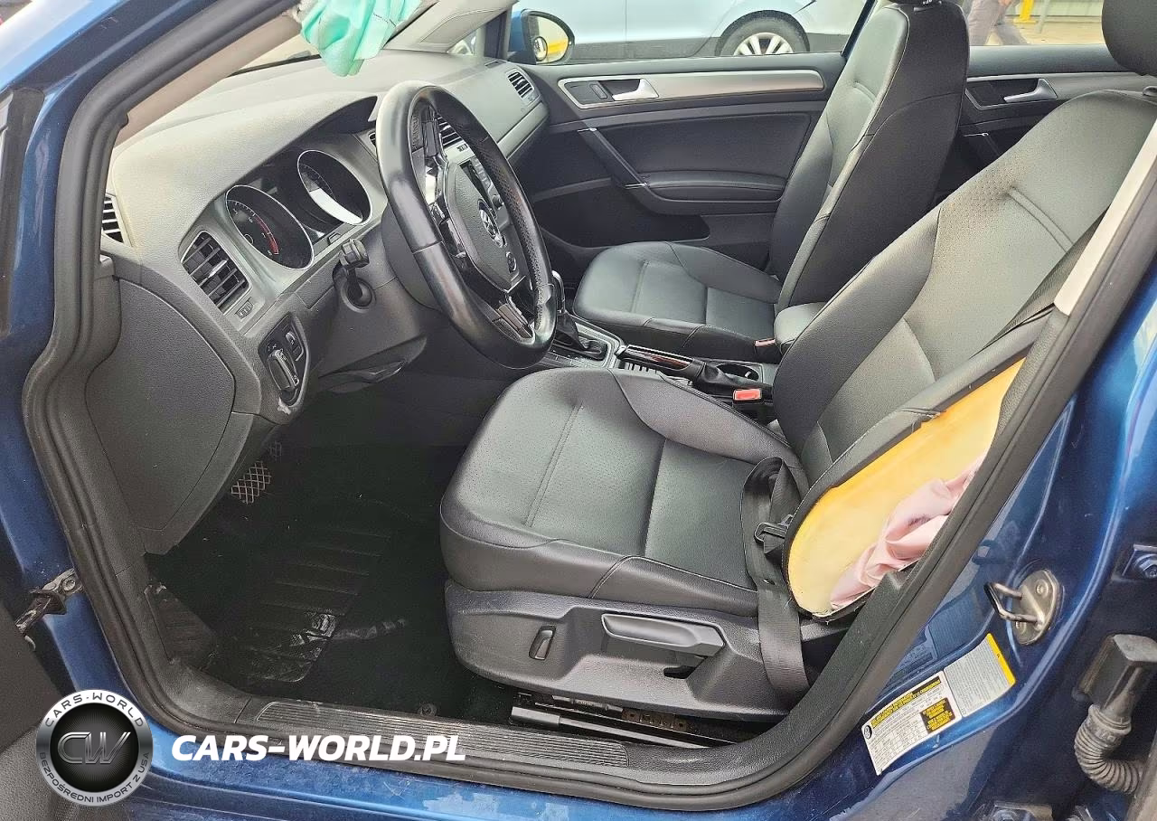 2015 Volkswagen Golf VIN:3VW217AU9FM018256 - 7