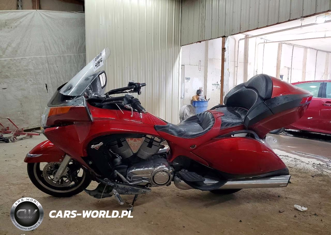 2015 Victory Motorcycles Vision Tour VIN:5VPSW36N8F3038256 - 3