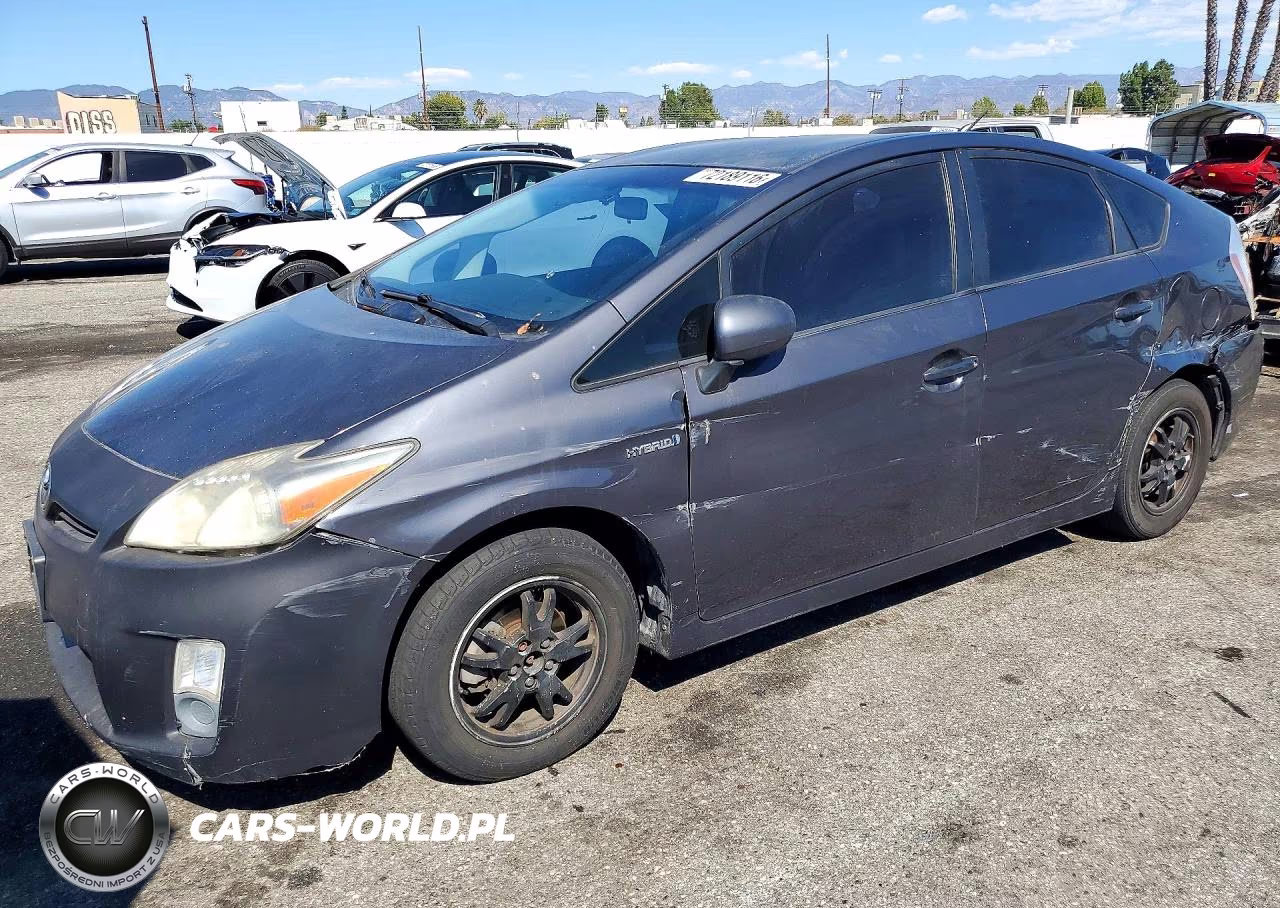 2011 Toyota Prius Two