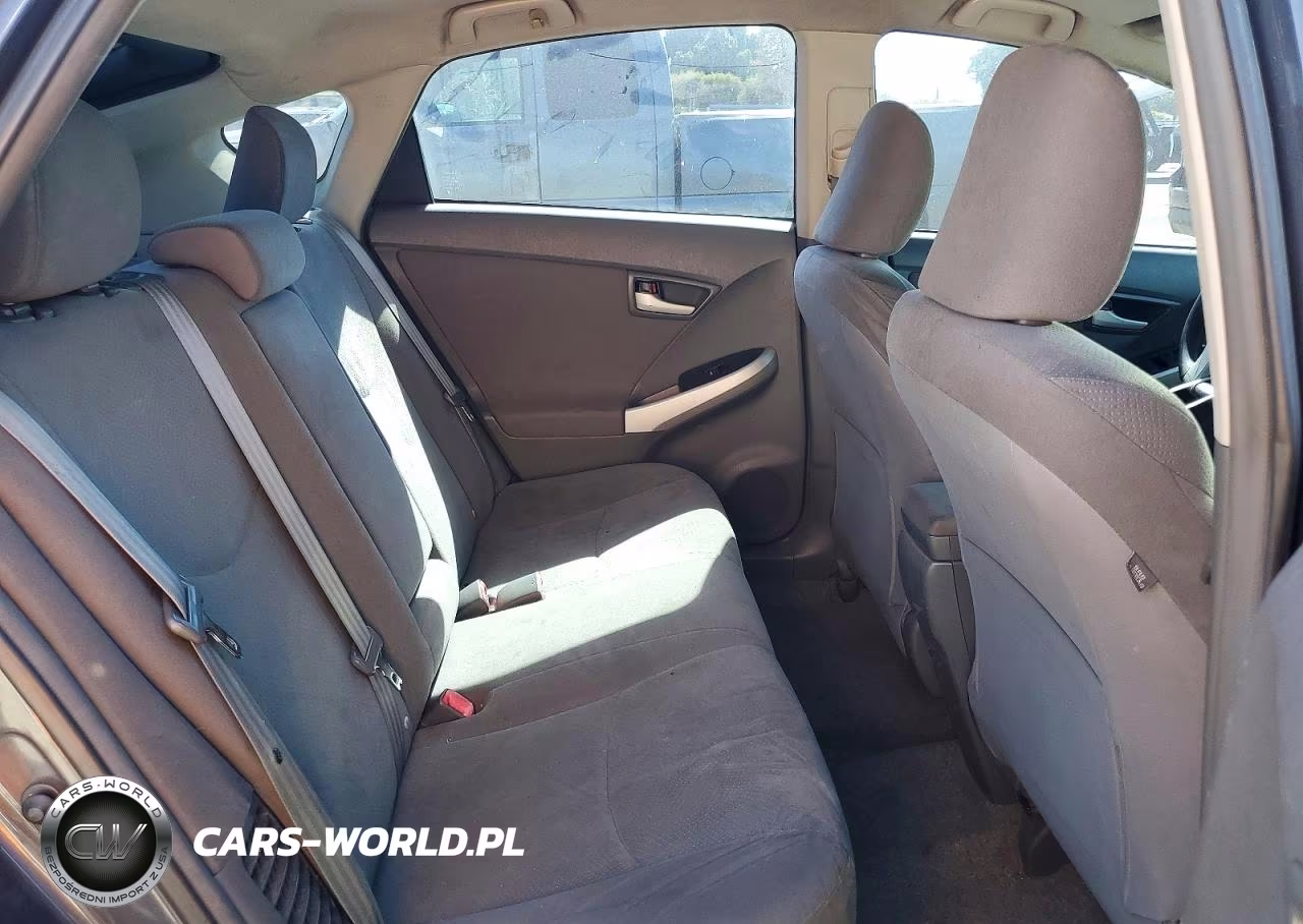 2011 Toyota Prius Two VIN:JTDKN3DU5B1370043 - 10