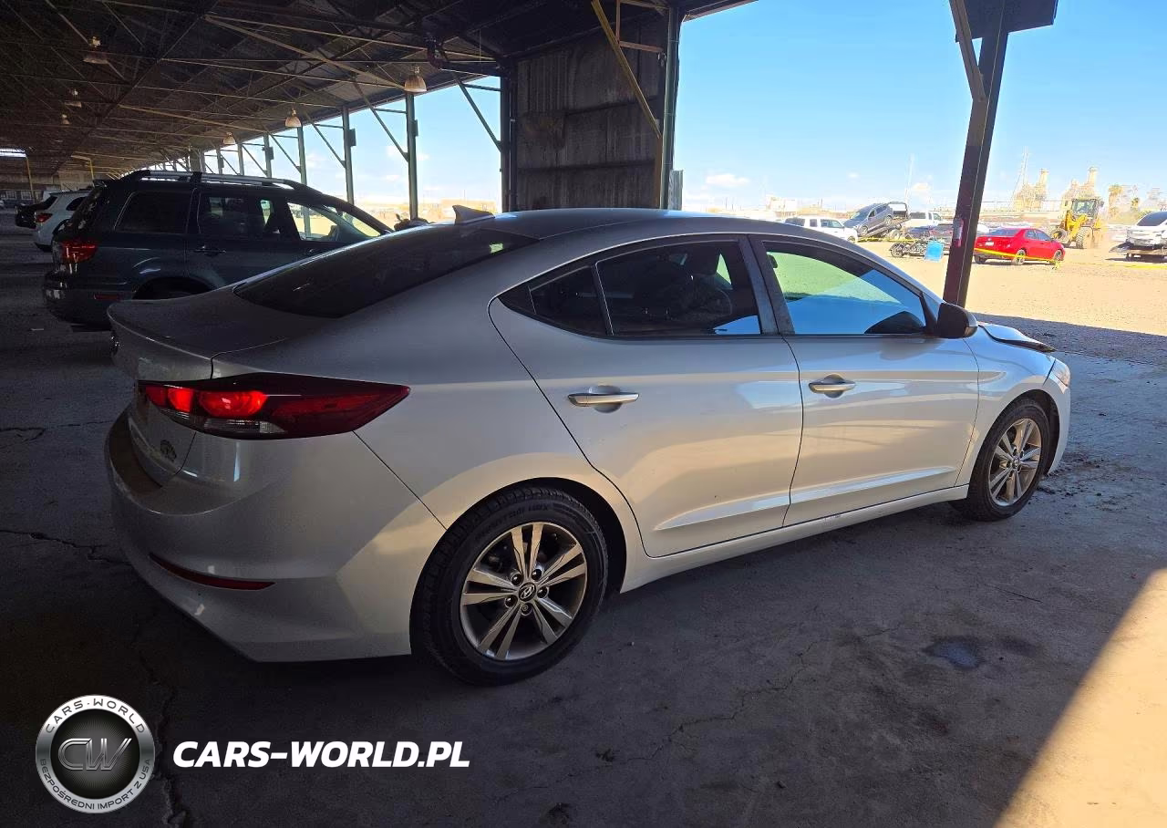 2018 Hyundai Elantra Sel VIN:KMHD84LF4JU499828 - 3