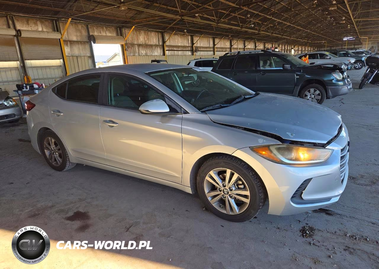 2018 Hyundai Elantra Sel VIN:KMHD84LF4JU499828 - 4