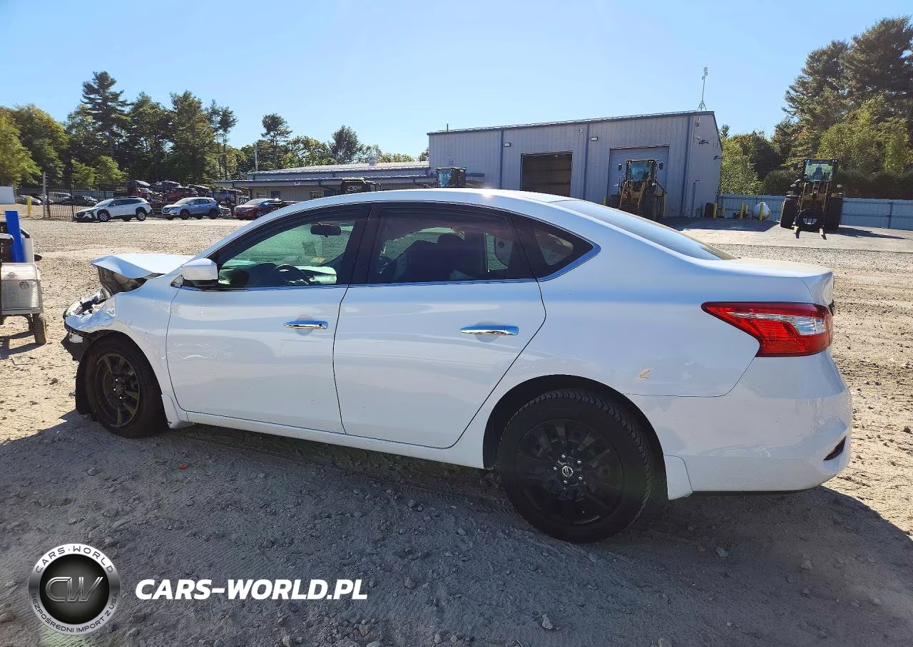 2017 Nissan Sentra S VIN:3N1AB7AP2HY352424 - 2