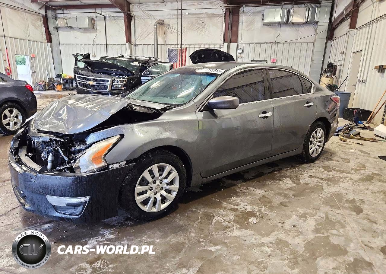 2015 Nissan Altima 2.5 S VIN:1N4AL3AP8FN885610 - 1