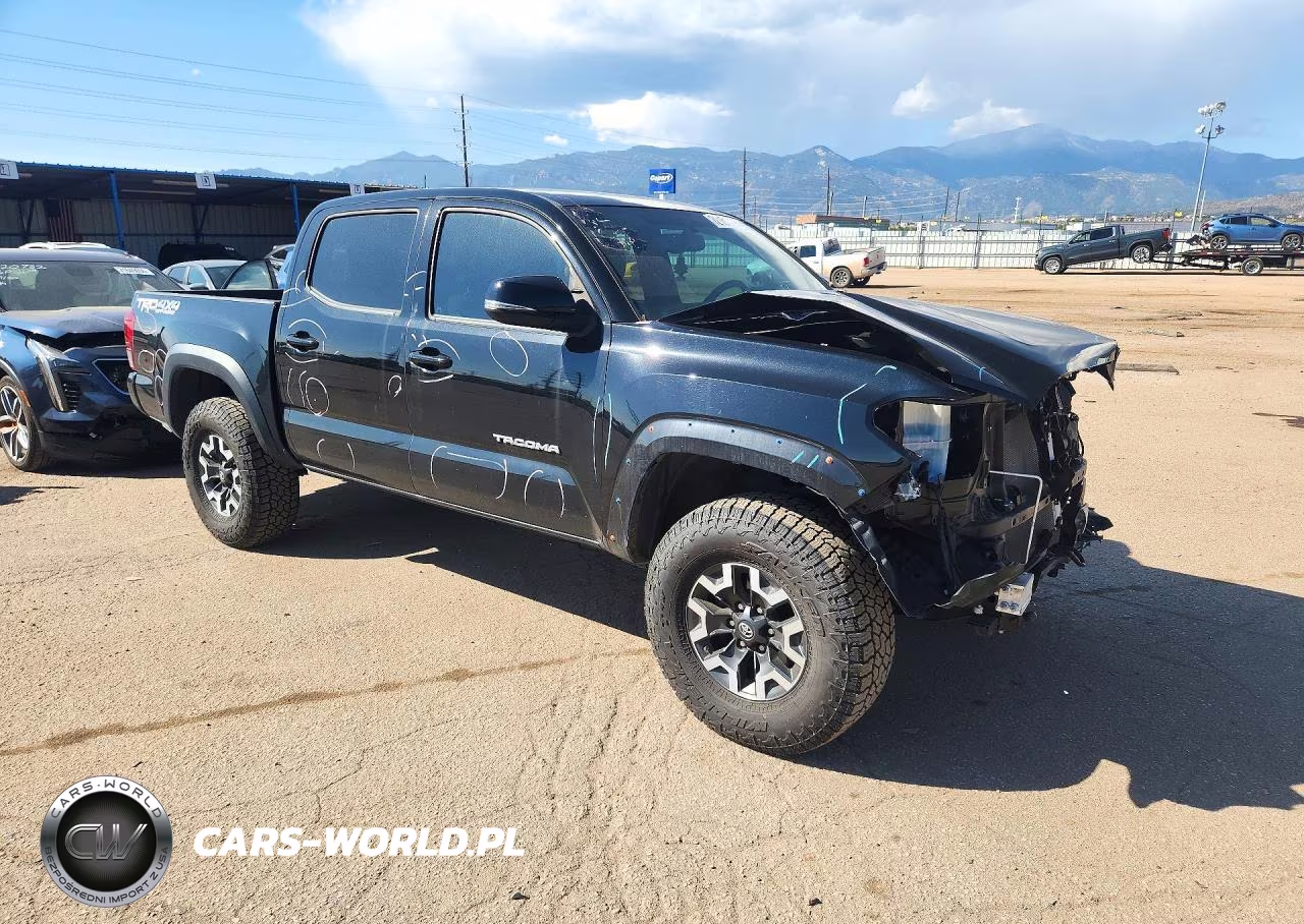 2017 Toyota Tacoma Trd Off-Road VIN:5TFCZ5AN9HX090844 - 4
