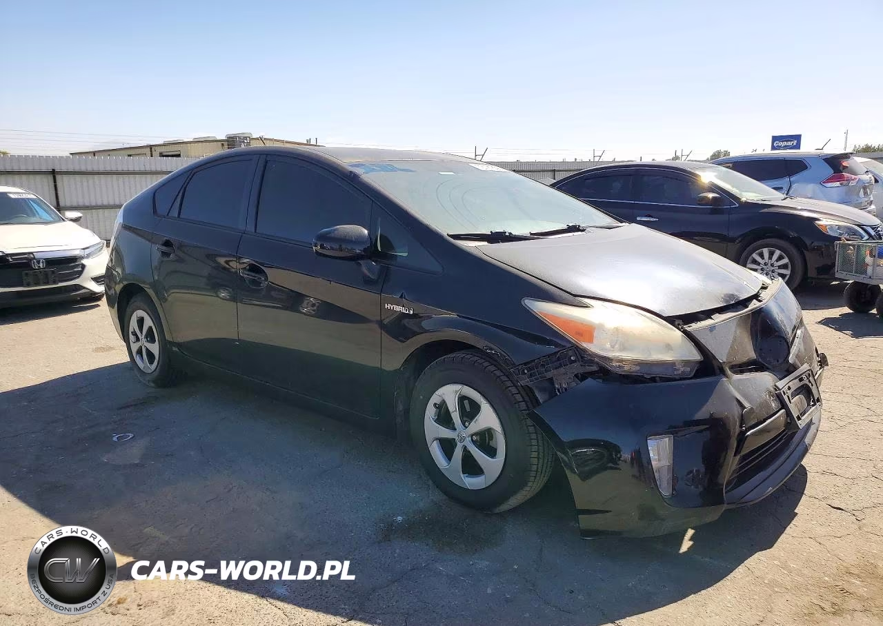 2013 Toyota Prius Four VIN:JTDKN3DU7D0352118 - 4