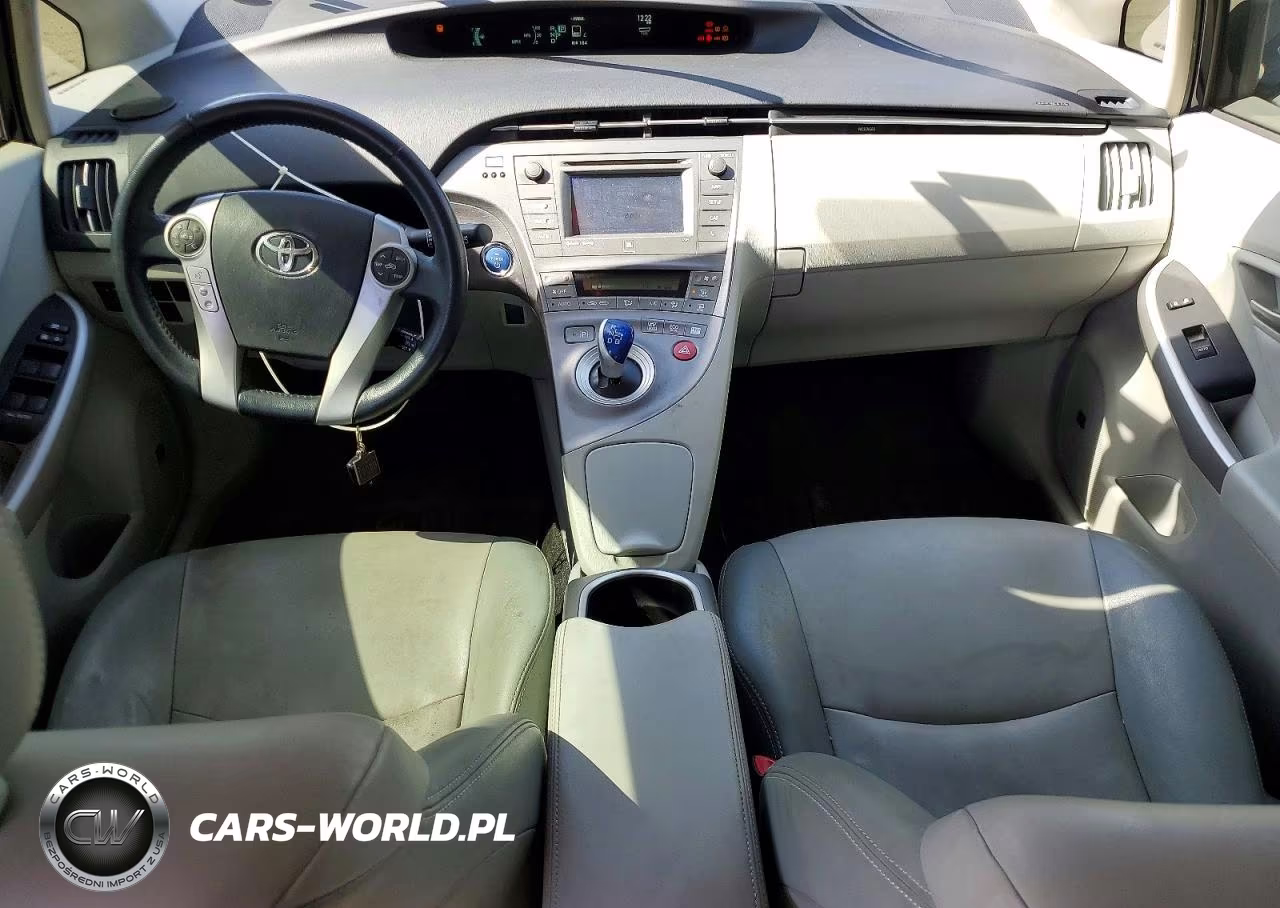 2013 Toyota Prius Four VIN:JTDKN3DU7D0352118 - 8