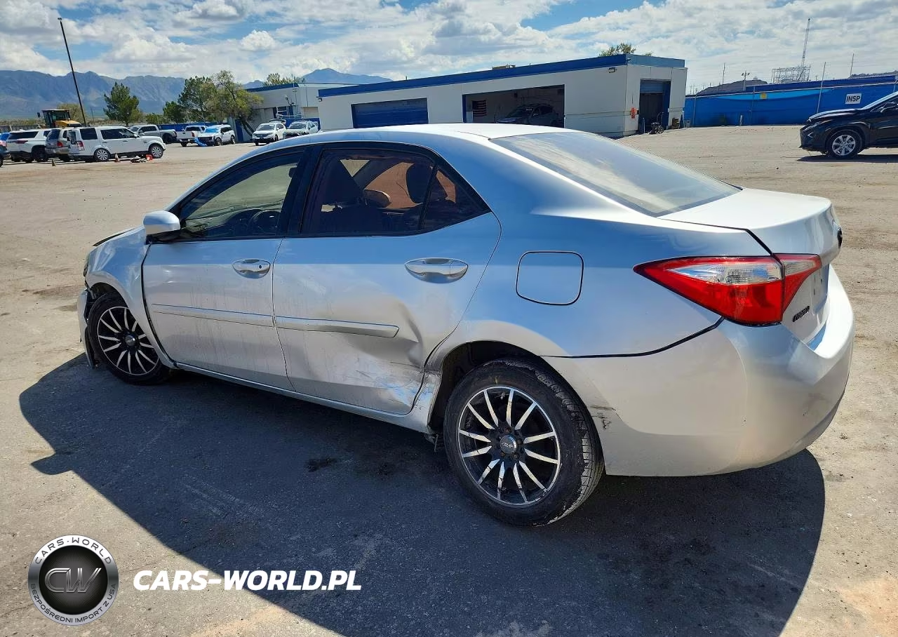 2015 Toyota Corolla Le VIN:5YFBURHE4FP179627 - 2