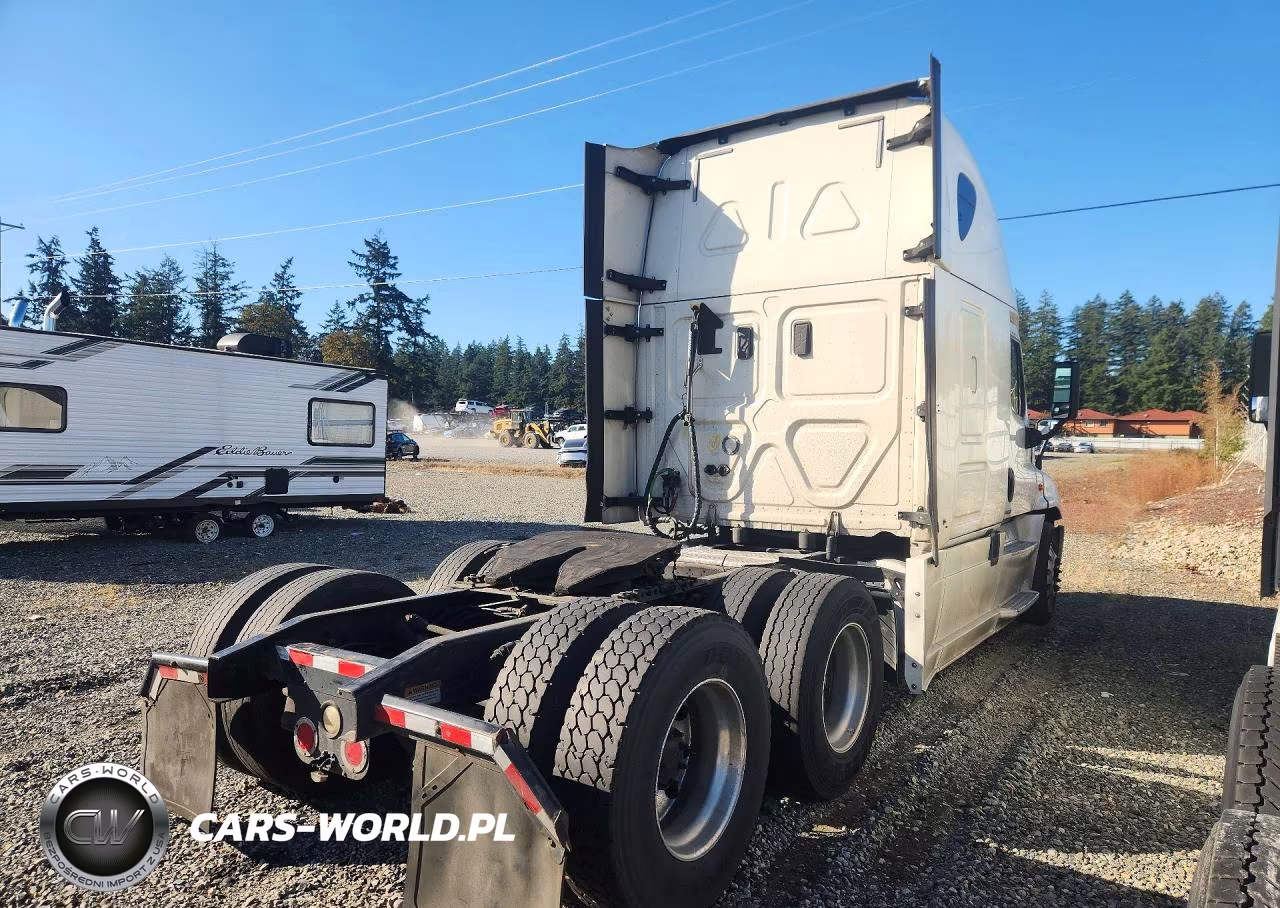 2017 Freightliner Cascadia 125 Semi Truck VIN:3AKJGLDR5HSHZ8208 - 3
