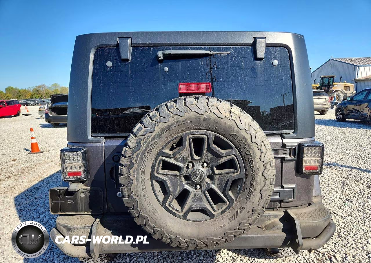 2016 Jeep Wrangler Unlimited Sahara VIN:1C4BJWEG3GL153074 - 6