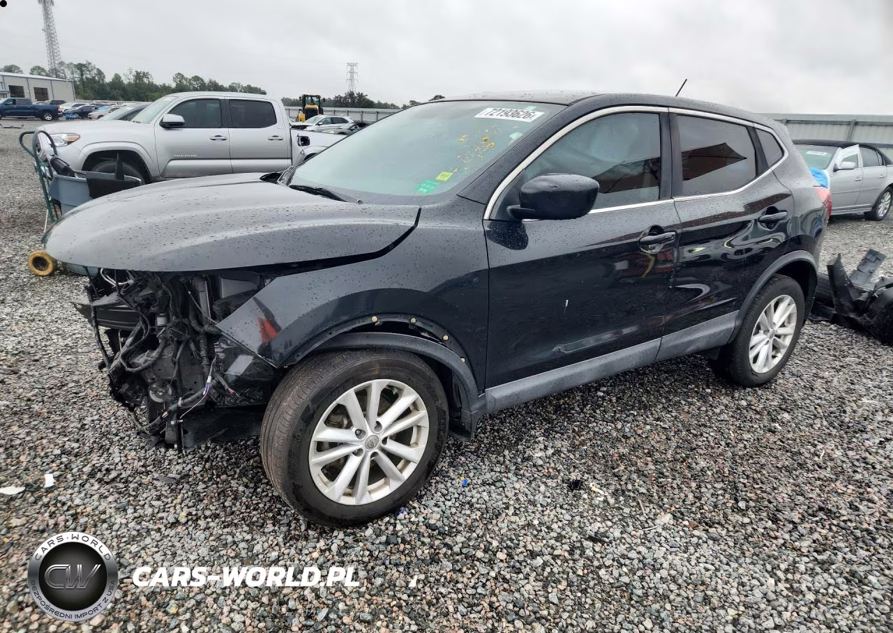 2018 Nissan Rogue Sport S – zdjęcie 1 z 13