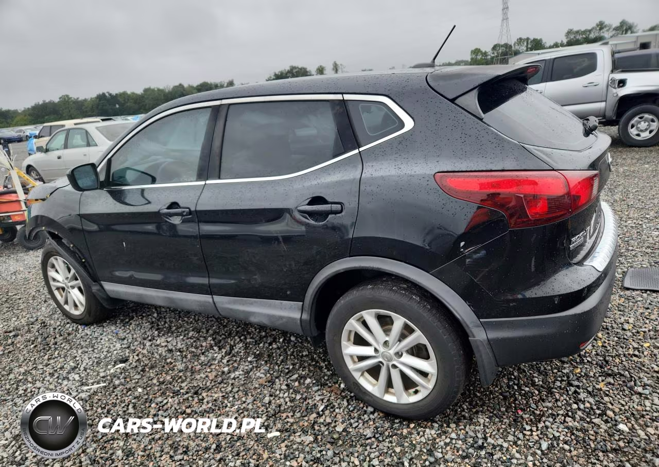 2018 Nissan Rogue Sport S VIN:JN1BJ1CP8JW102944 - 2