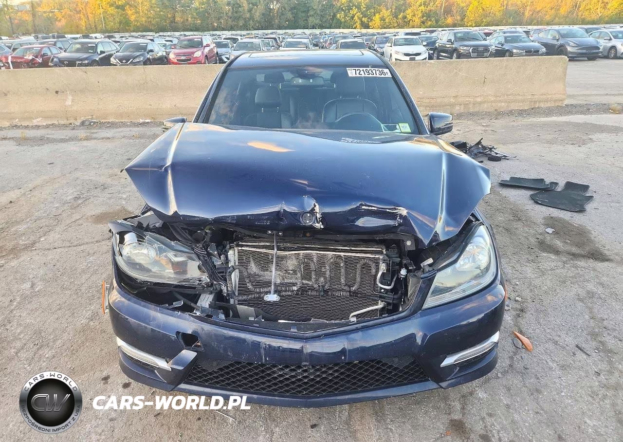 2012 Mercedes-Benz C 300 4Matic VIN:WDDGF8BB7CR197846 - 5