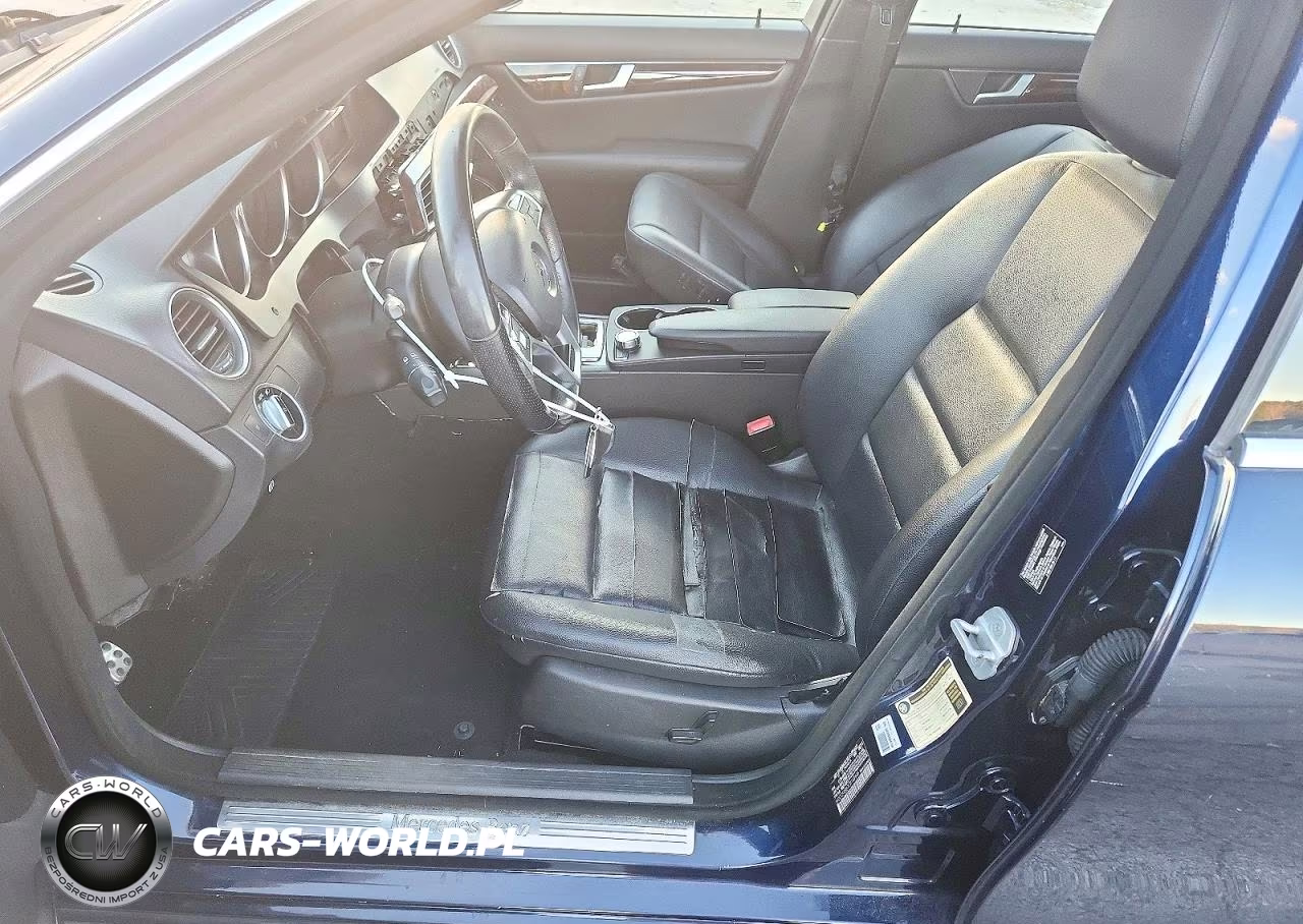 2012 Mercedes-Benz C 300 4Matic VIN:WDDGF8BB7CR197846 - 7