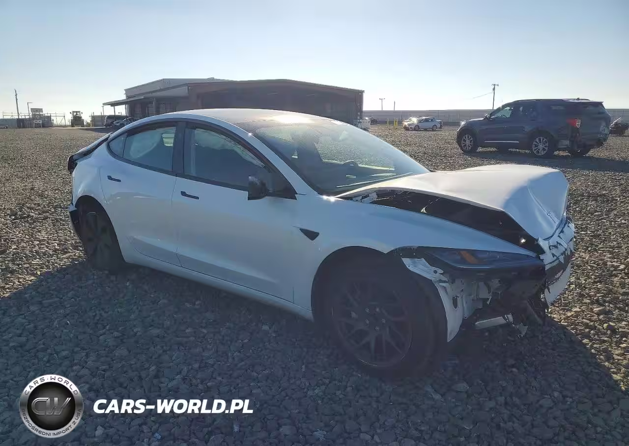 2025 Tesla Model 3 VIN:5YJ3E1EA6SF045678 - 4