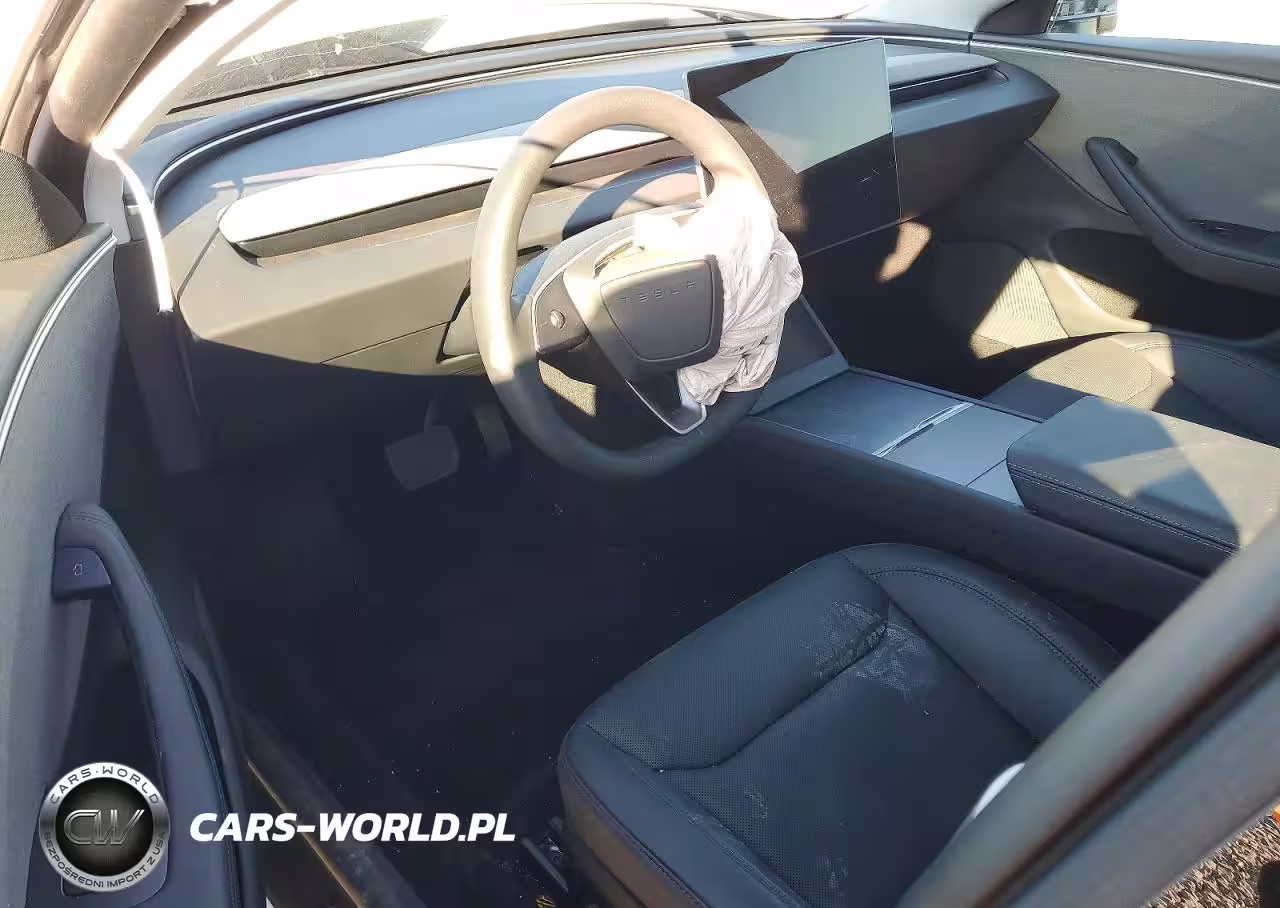 2025 Tesla Model 3 VIN:5YJ3E1EA6SF045678 - 8