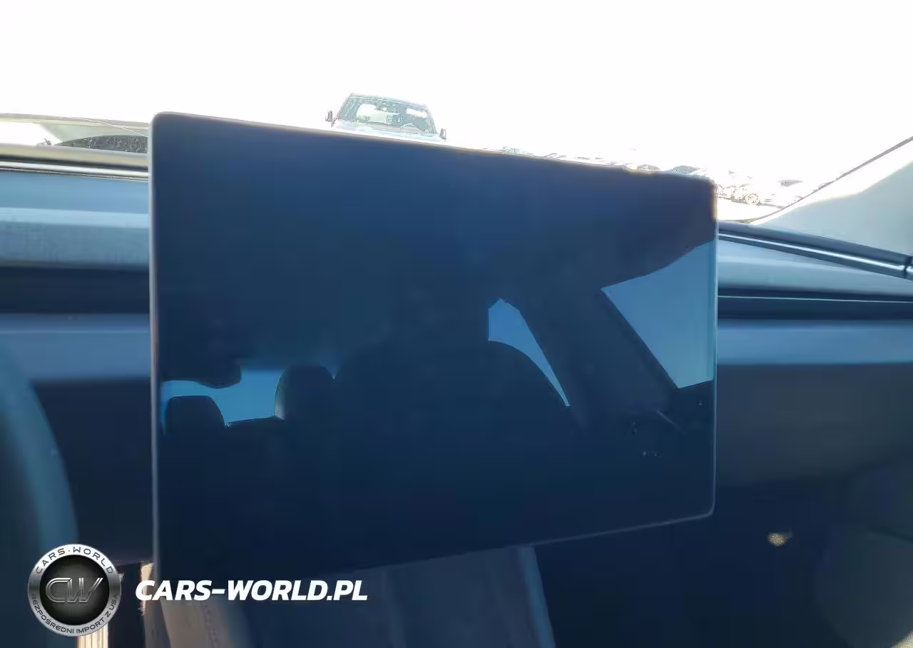 2025 Tesla Model 3 VIN:5YJ3E1EA6SF045678 - 9