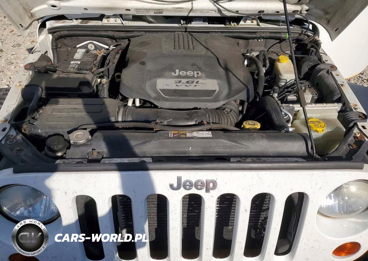 2013 Jeep Wrangler Unlimited Sport VIN:1C4BJWDG9DL702113 - 12