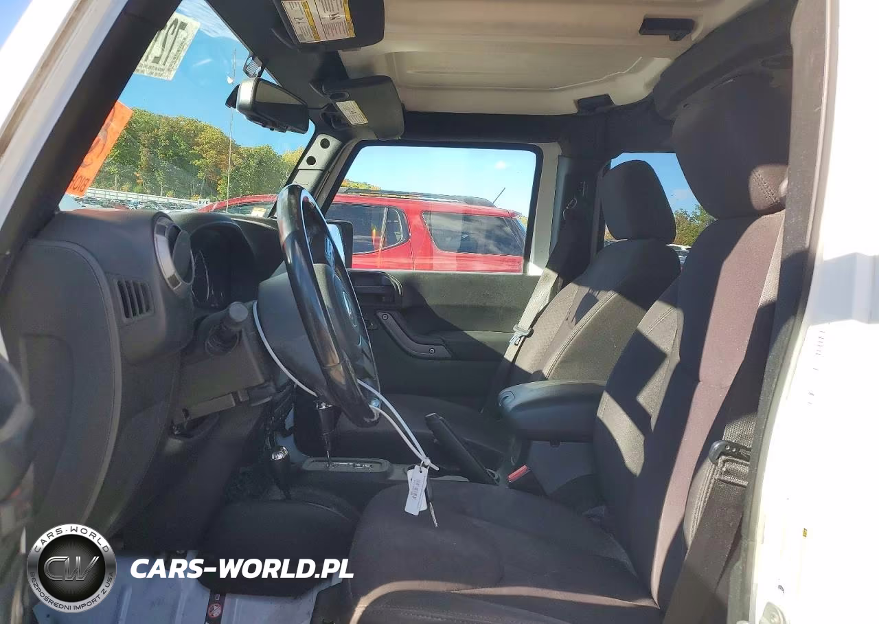 2013 Jeep Wrangler Unlimited Sport VIN:1C4BJWDG9DL702113 - 7
