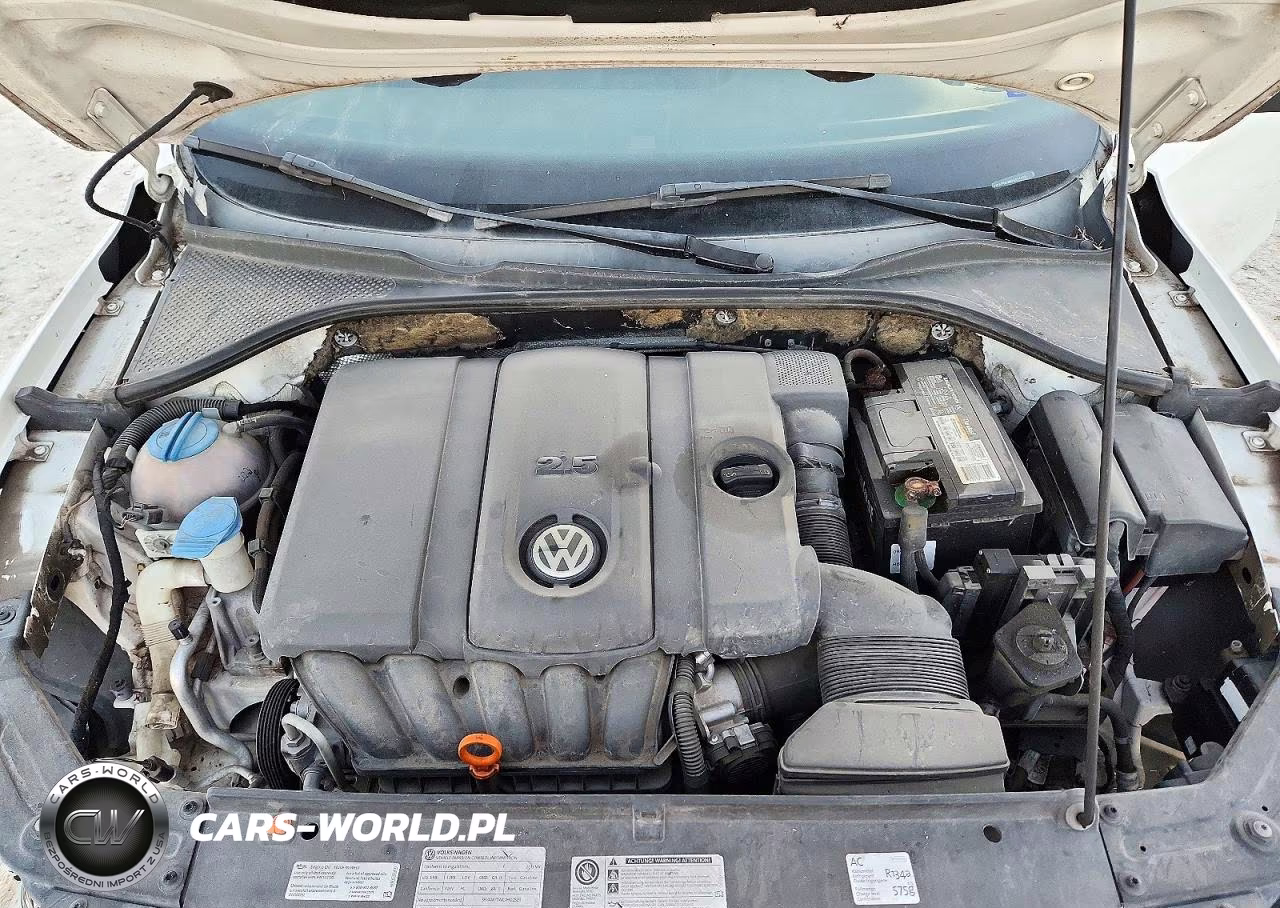 2013 Volkswagen Passat S VIN:1VWAP7A39DC074410 - 11