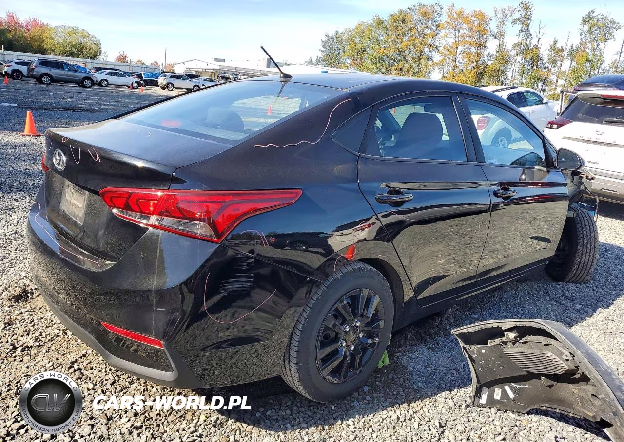 2018 Hyundai Accent Se VIN:3KPC24A37JE012582 - 3