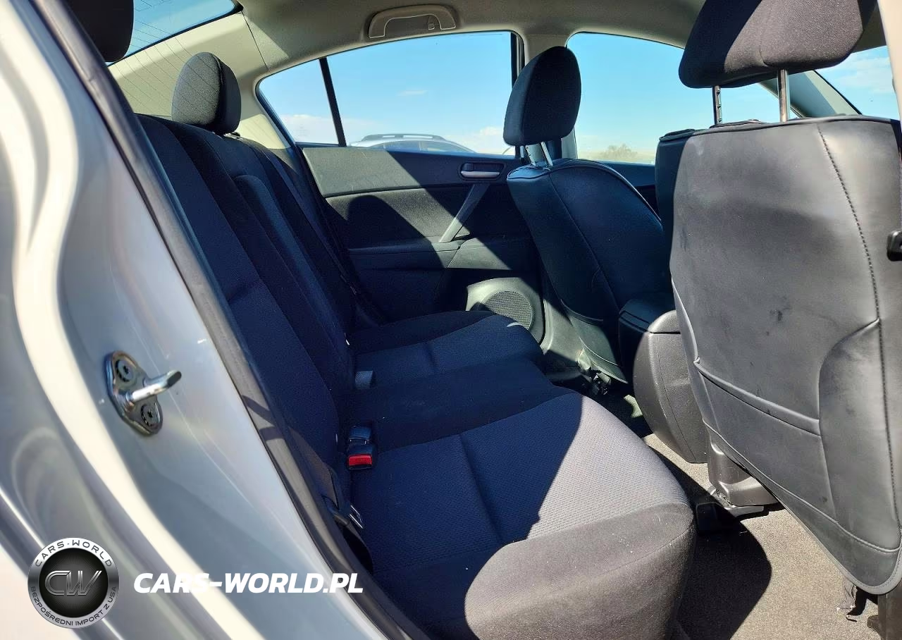 2011 Mazda 3 I VIN:JM1BL1VG5B1404243 - 10