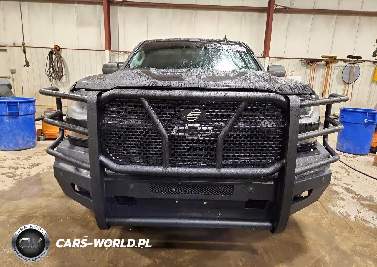 2018 Chevrolet Silverado K1500 Custom VIN:1GCVKPECXJZ180838 - 5