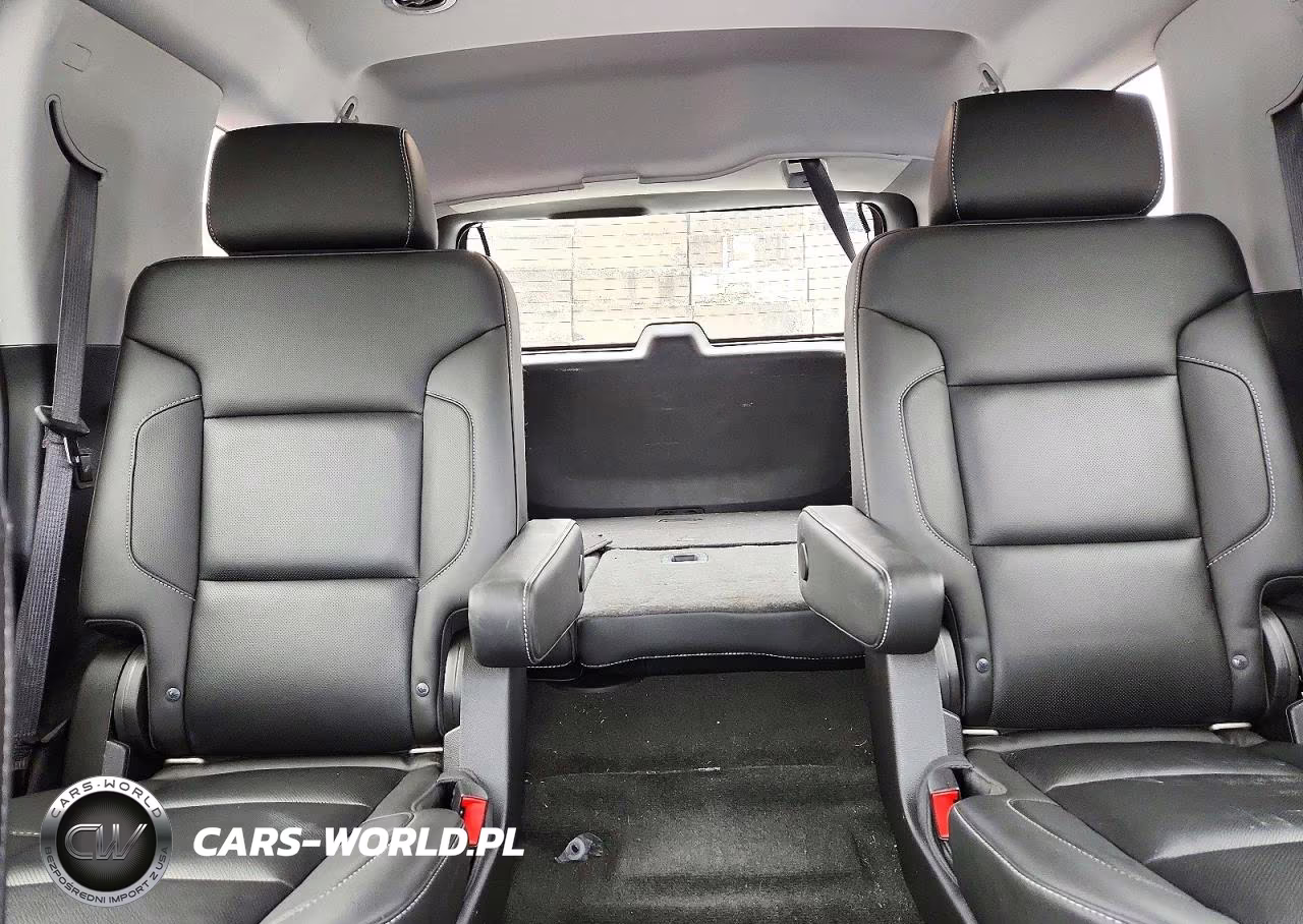2018 Chevrolet Tahoe K1500 Premier VIN:1GNSKCKC7JR402114 - 10