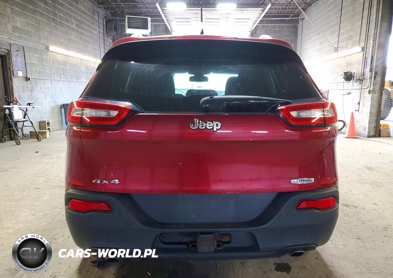 2014 Jeep Cherokee Latitude VIN:1C4PJMCSXEW124734 - 6