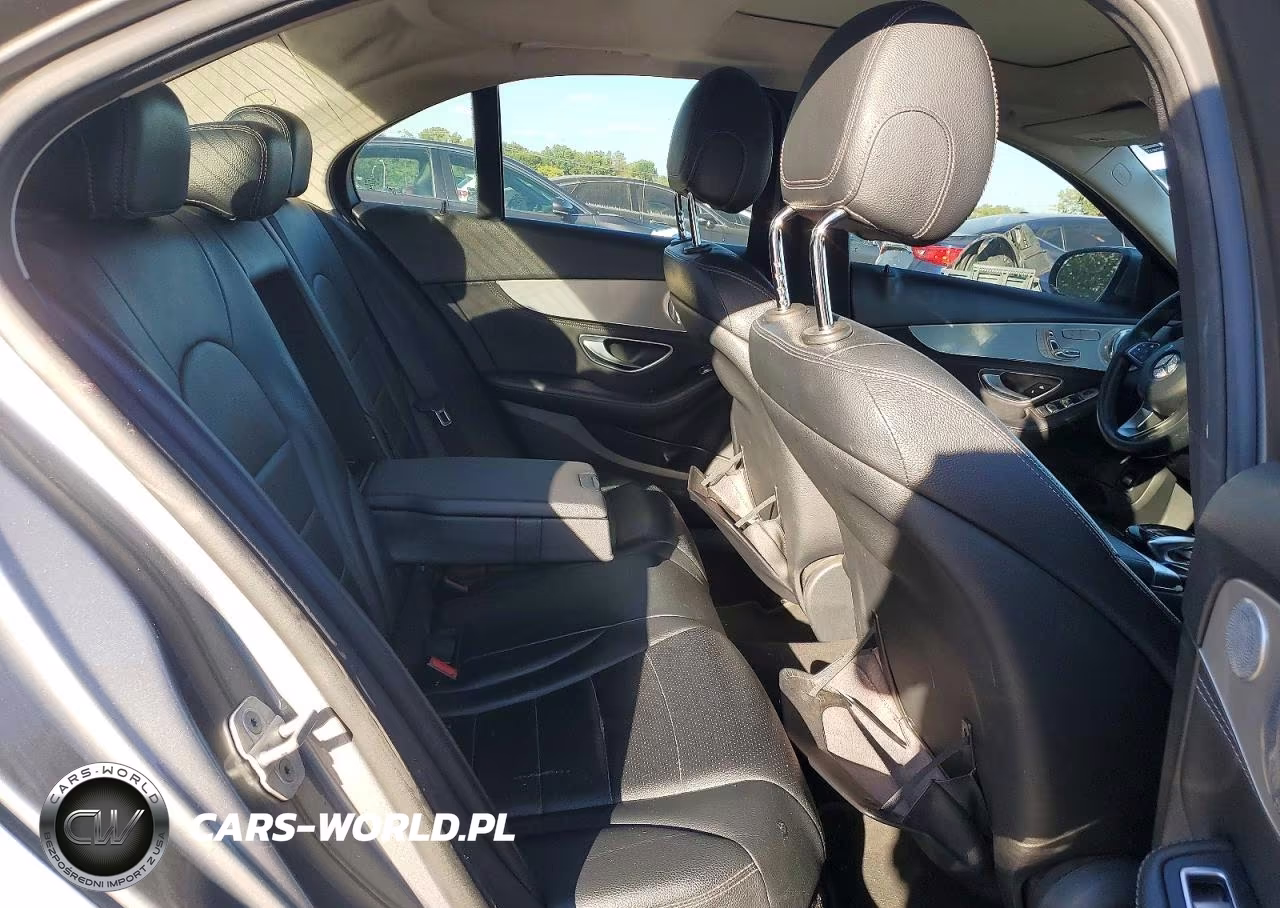 2015 Mercedes-Benz C 300 4Matic VIN:55SWF4KB8FU028846 - 10
