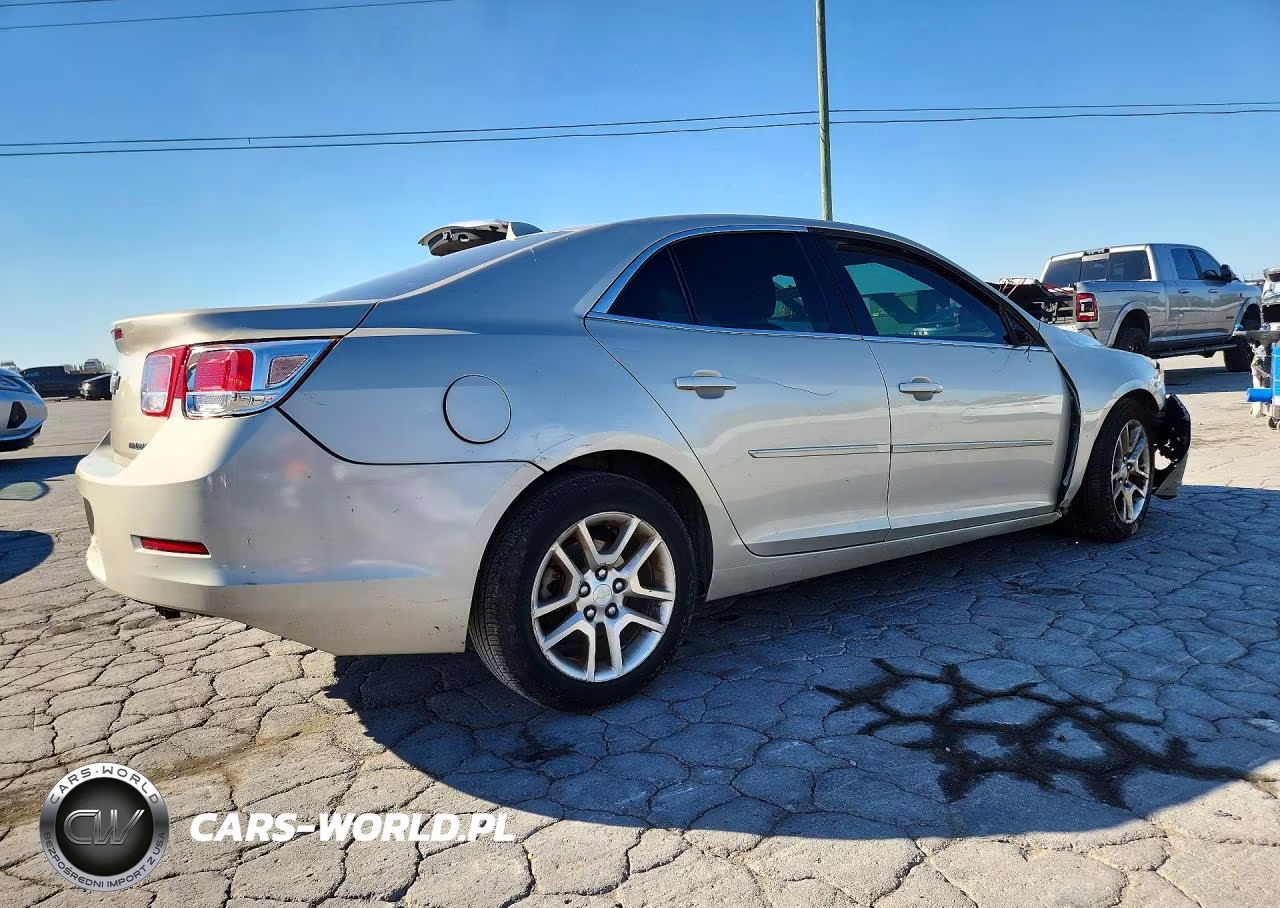 2014 Chevrolet Malibu 1Lt VIN:1G11C5SL8EF262832 - 3