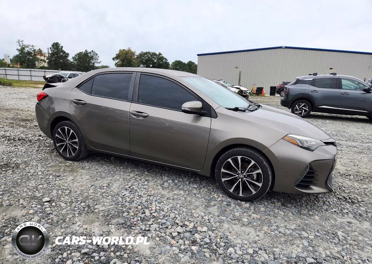 2019 Toyota Corolla Se VIN:5YFBURHEXKP858585 - 4