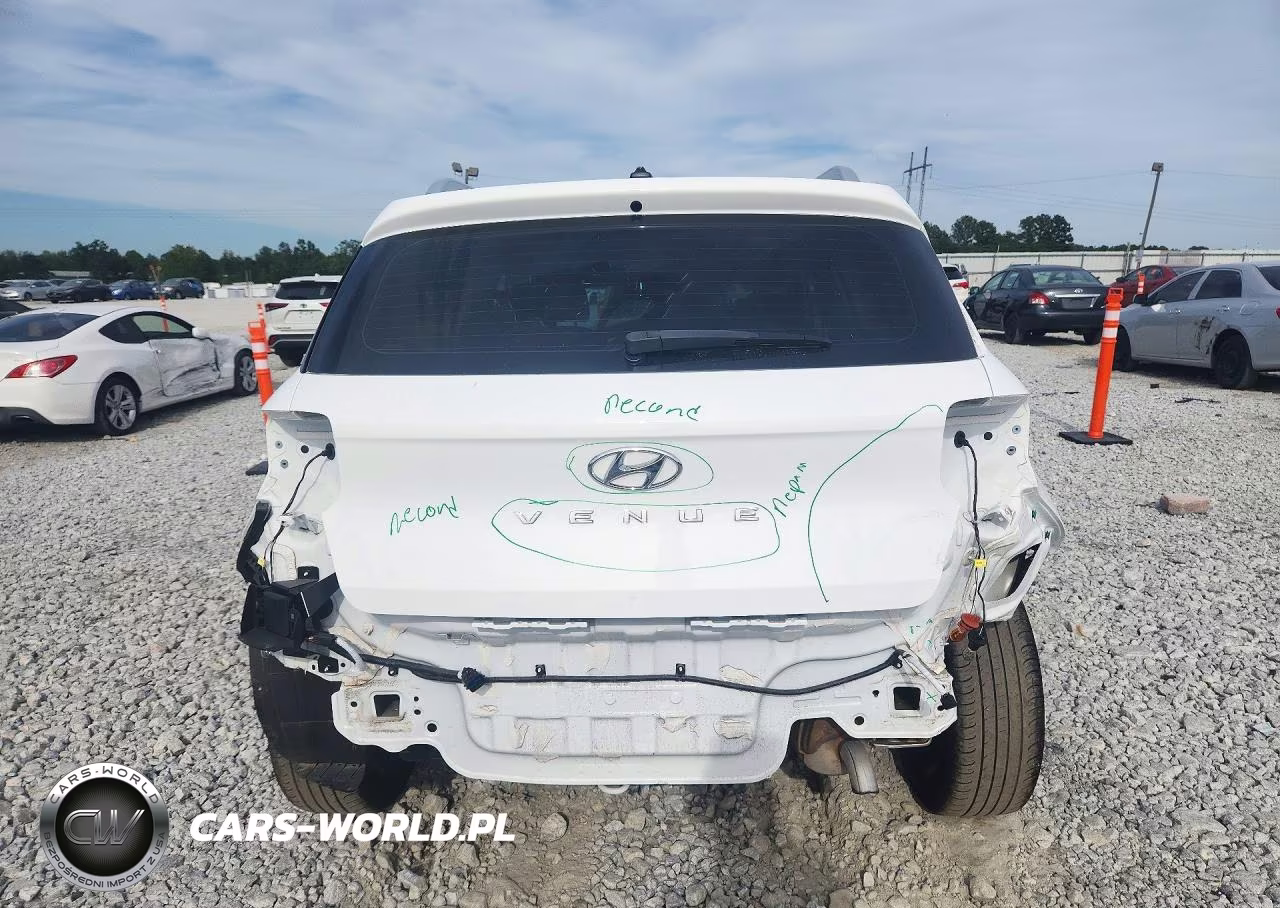 2025 Hyundai Venue Sel VIN:KMHRC8A31SU377319 - 6