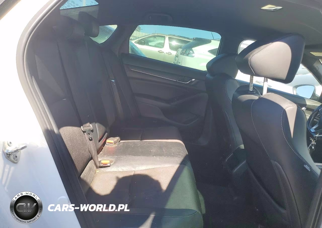 2018 Honda Accord Sport VIN:1HGCV1F35JA152407 - 10