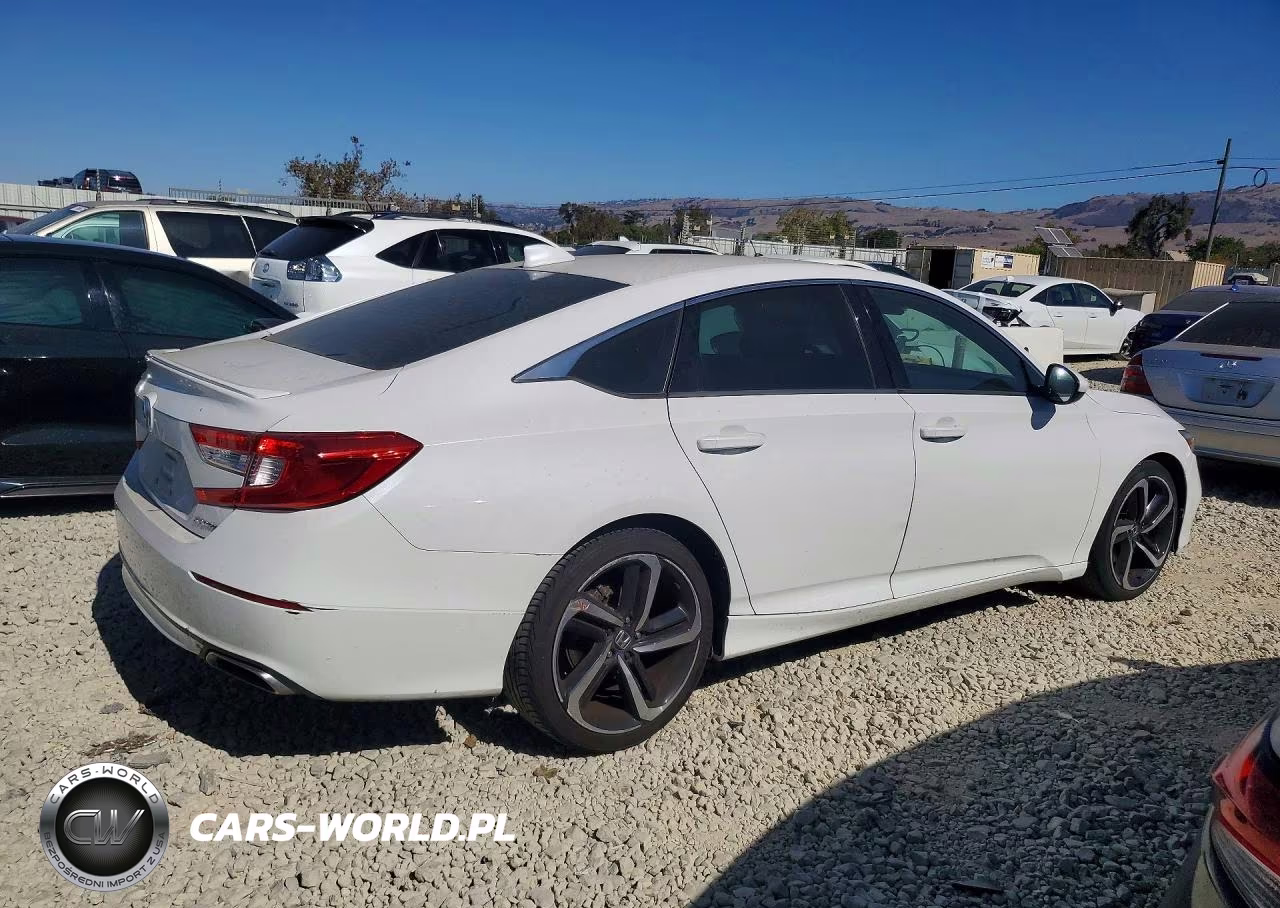 2018 Honda Accord Sport VIN:1HGCV1F35JA152407 - 3