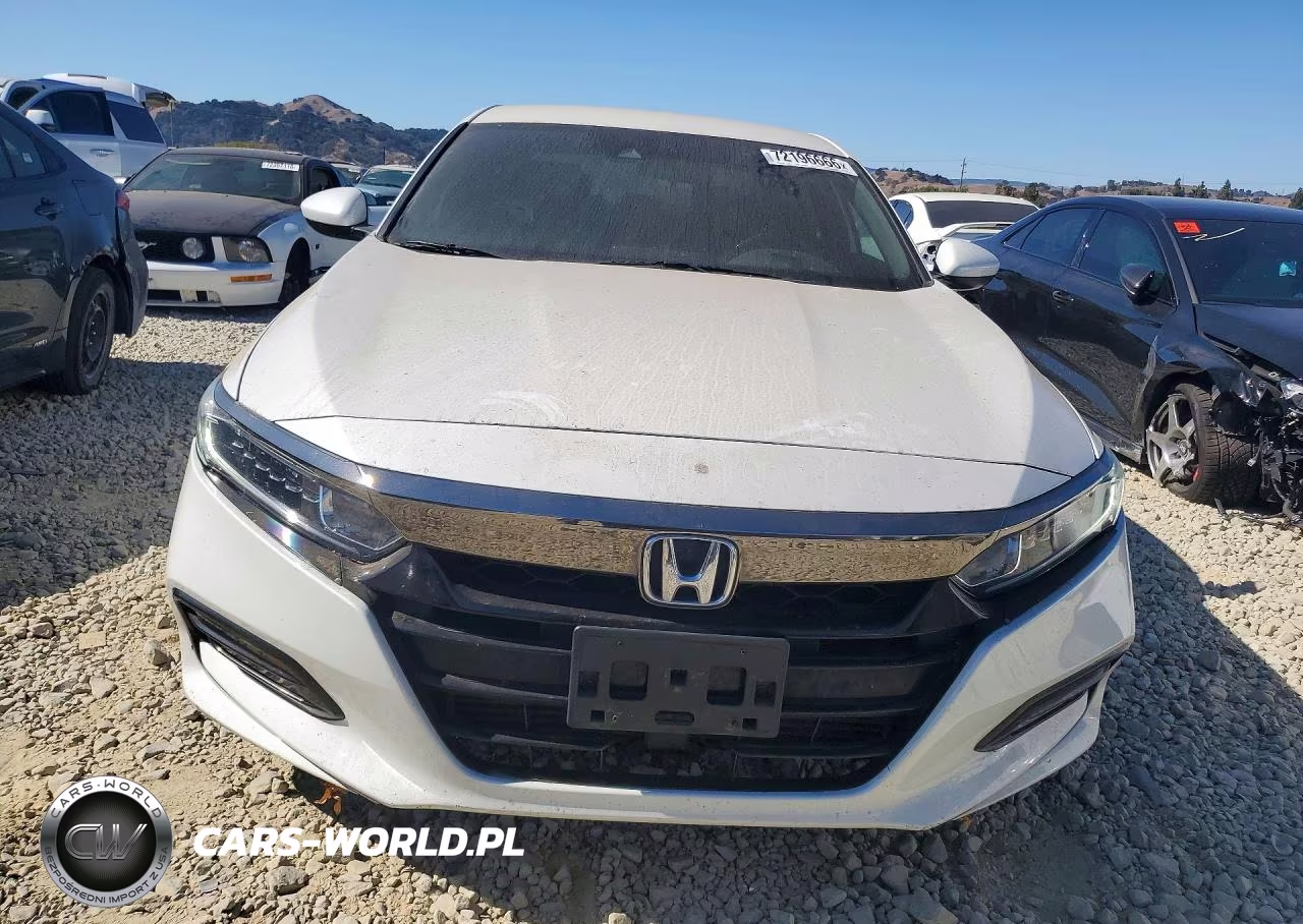 2018 Honda Accord Sport VIN:1HGCV1F35JA152407 - 5