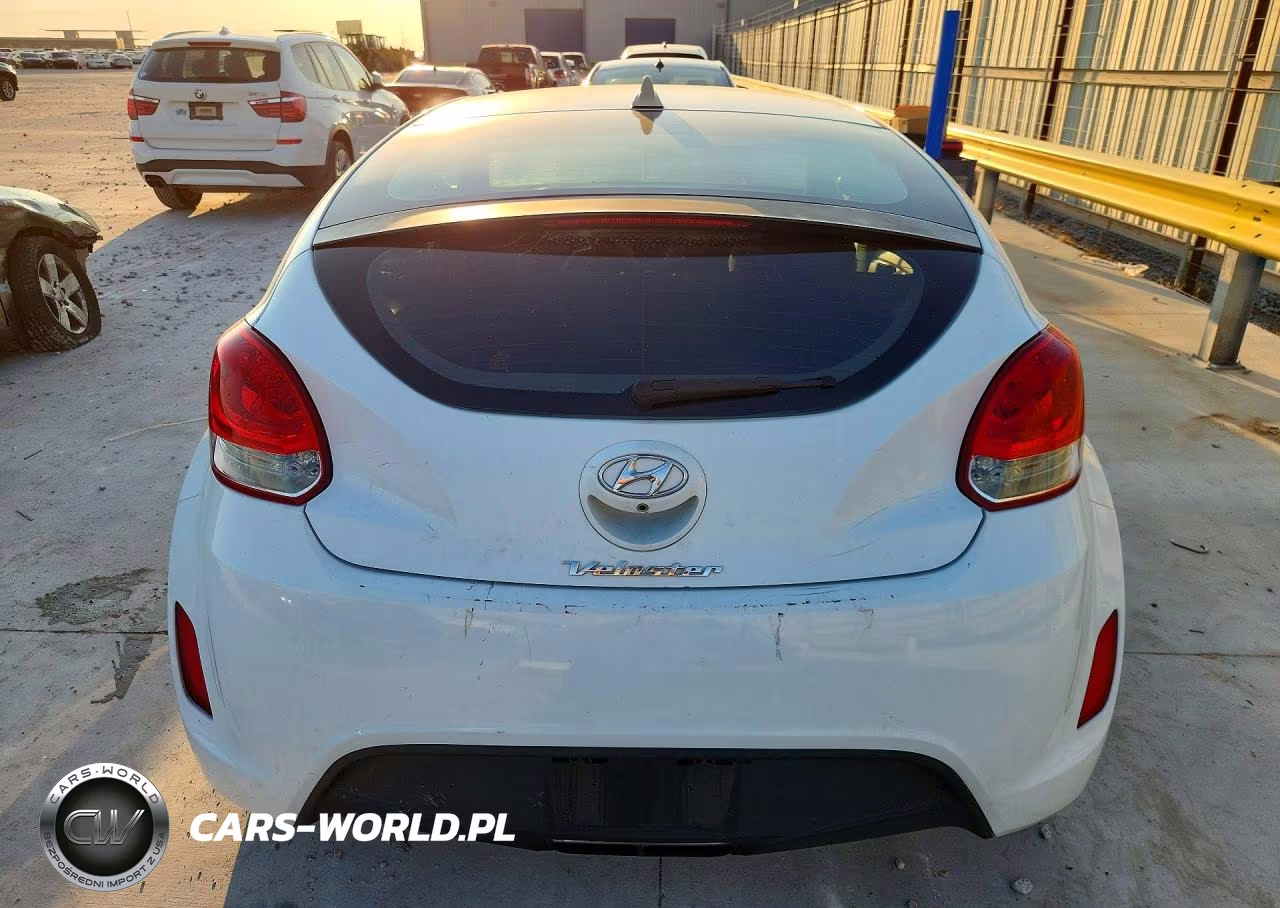 2015 Hyundai Veloster Base VIN:KMHTC6AD0FU238176 - 6