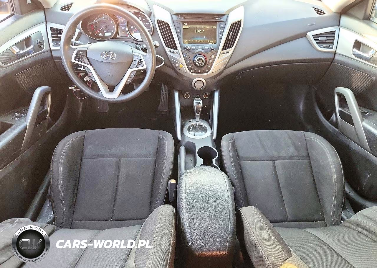 2015 Hyundai Veloster Base VIN:KMHTC6AD0FU238176 - 8