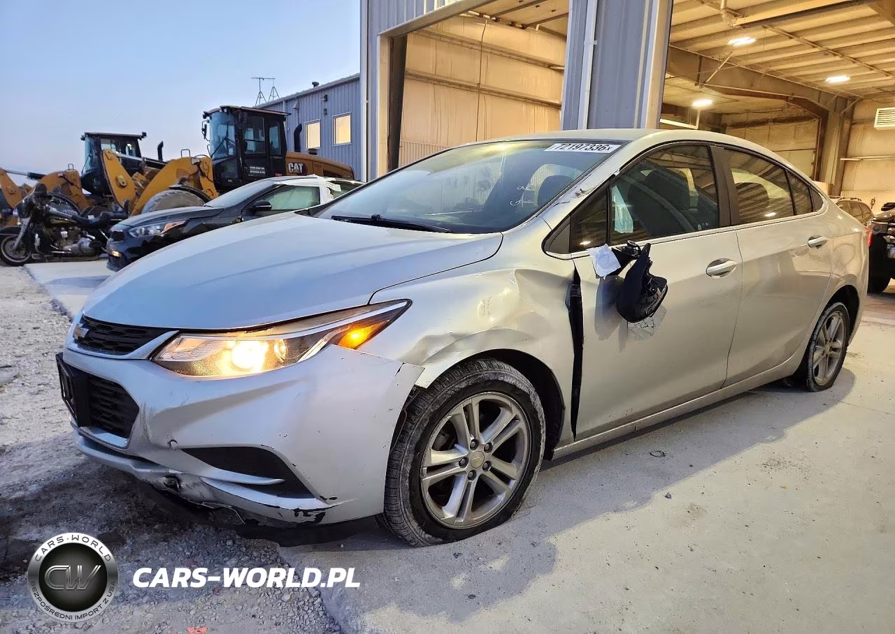 2017 Chevrolet Cruze Lt VIN:1G1BE5SM8H7198118 - 1