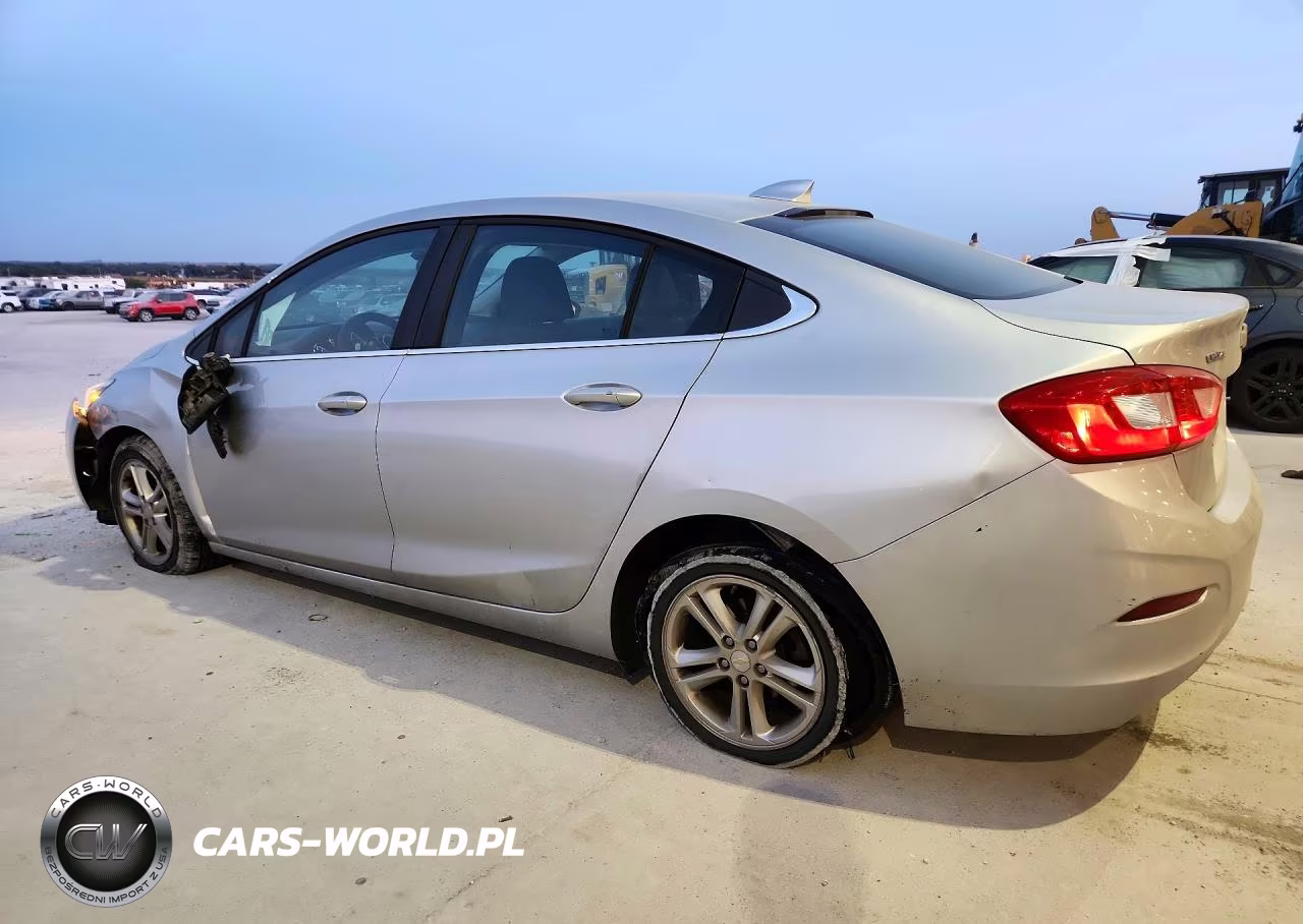 2017 Chevrolet Cruze Lt VIN:1G1BE5SM8H7198118 - 2