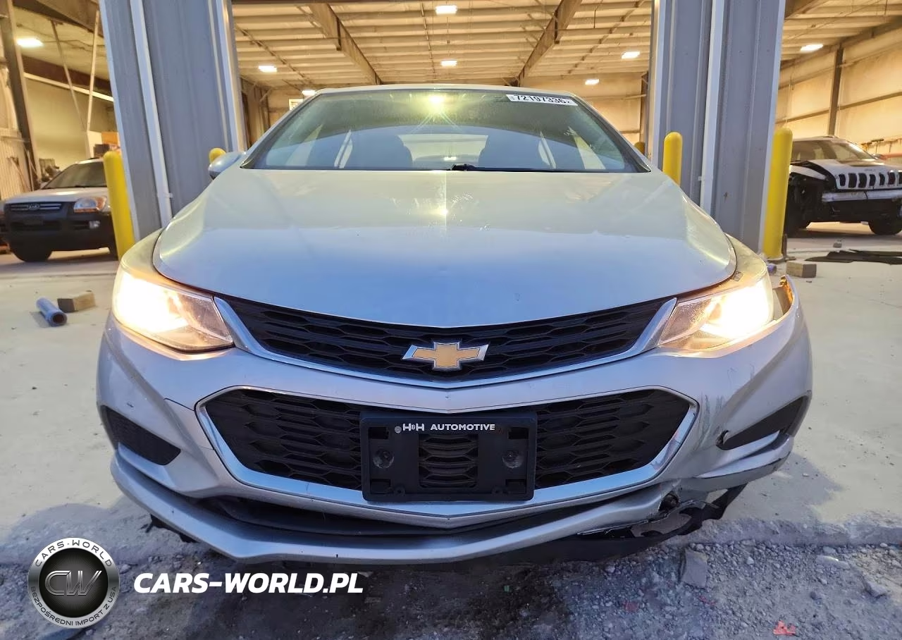 2017 Chevrolet Cruze Lt VIN:1G1BE5SM8H7198118 - 5