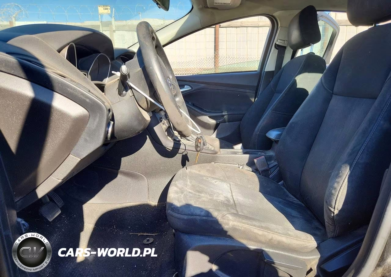 2015 Ford Focus Se VIN:1FADP3K24FL289930 - 7