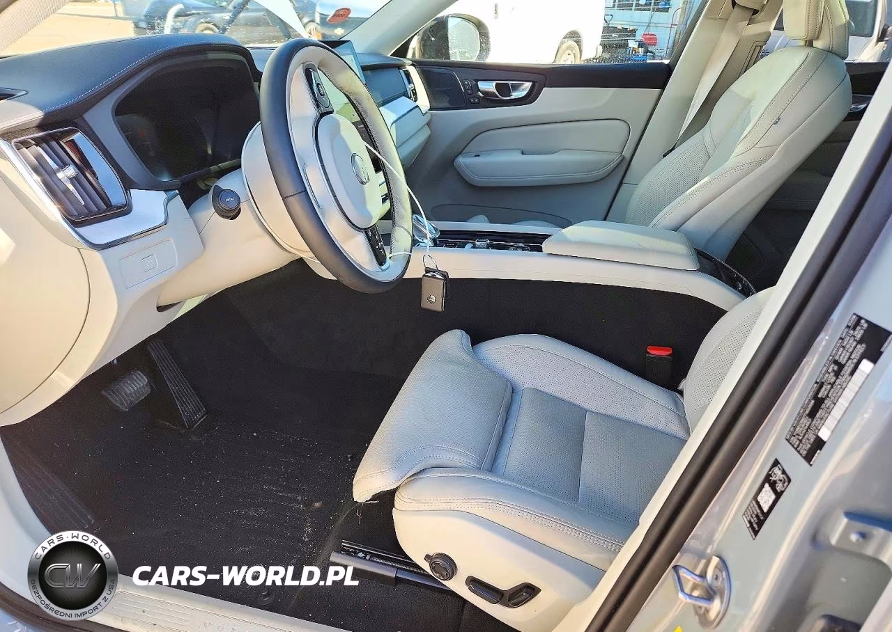 2026 Volvo Xc60 Ultra VIN:YV4M12RM7T1450594 - 7