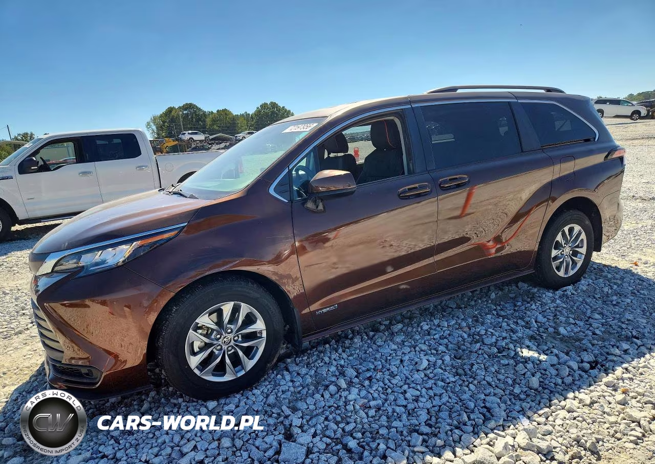 2021 Toyota Sienna Le