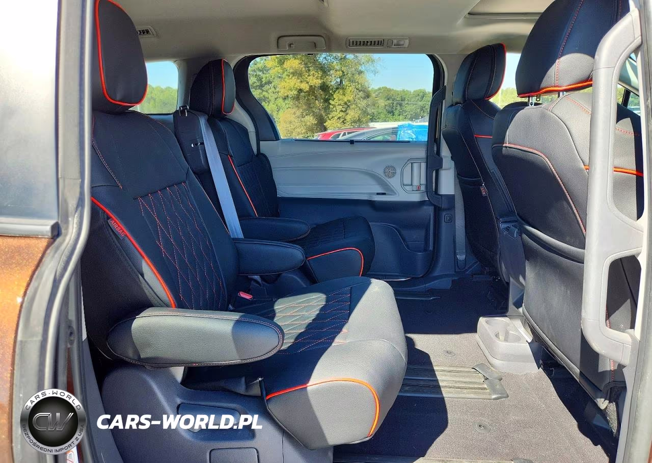 2021 Toyota Sienna Le VIN:5TDBSKFC7MS010205 - 11