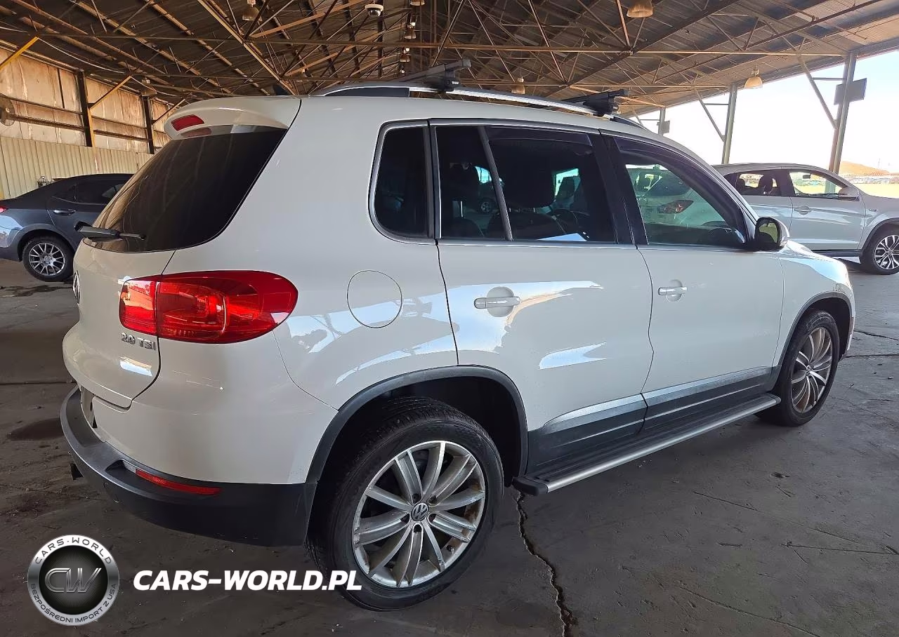 2013 Volkswagen Tiguan S VIN:WVGAV3AX6DW593994 - 3